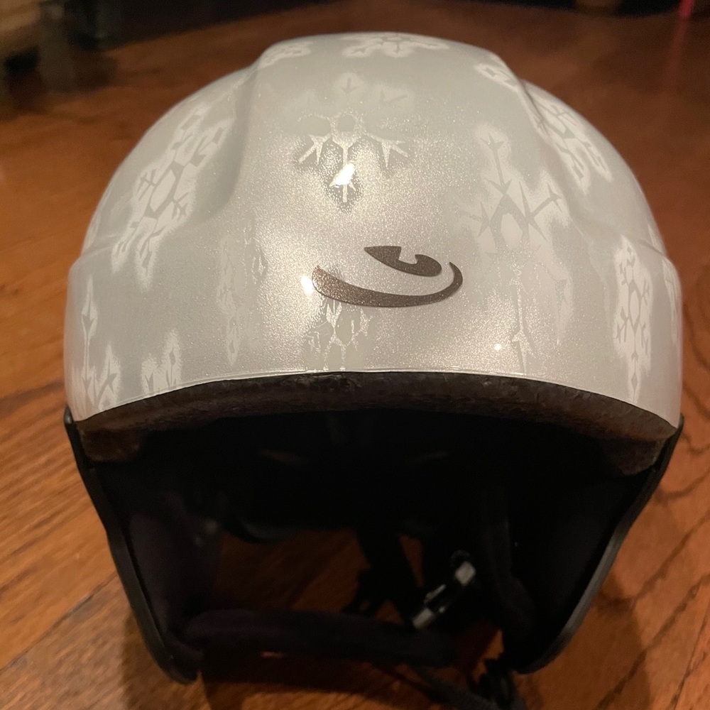 silver kids ski/snowboard helmet